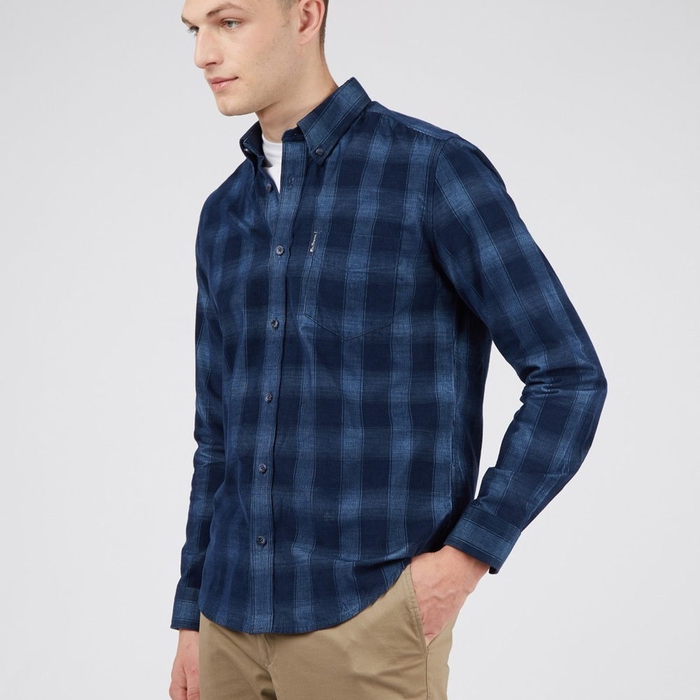 Ben Sherman Men’s size Large Blue Ombré Check Corduroy Button Down Shirt